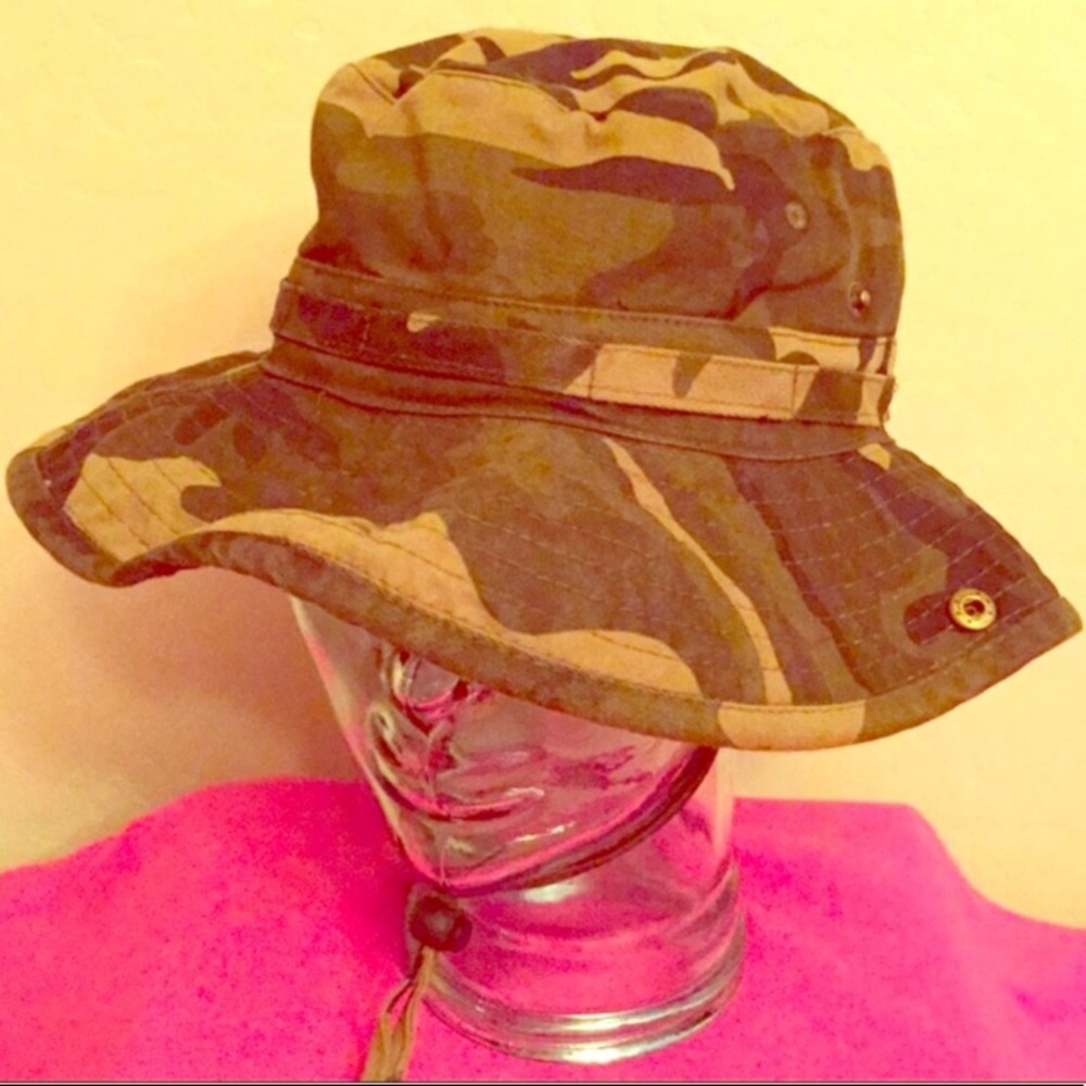 ONLY 1! Madd Hatter Camo Sun Hat
